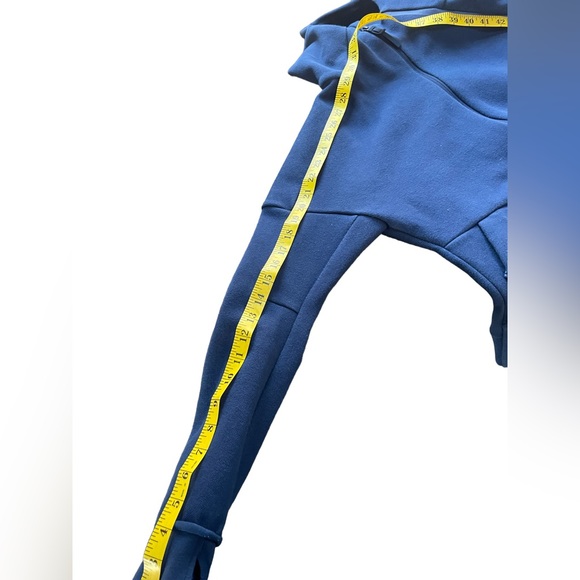 ADIDAS WOMEN'S ATHLETICS Z.N.E. HOODIE Color- Navy - Picture 14 of 14